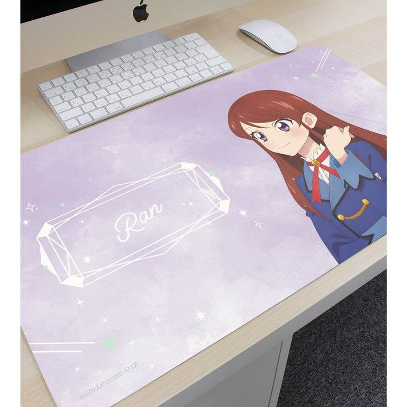 【新品】アイカツ！ 10th STORY ～未来へのSTARWAY～ 描き下ろし 紫吹 蘭 歩みver. マルチデスクマット / アルマビアンカ 発売日:2026年09月20日