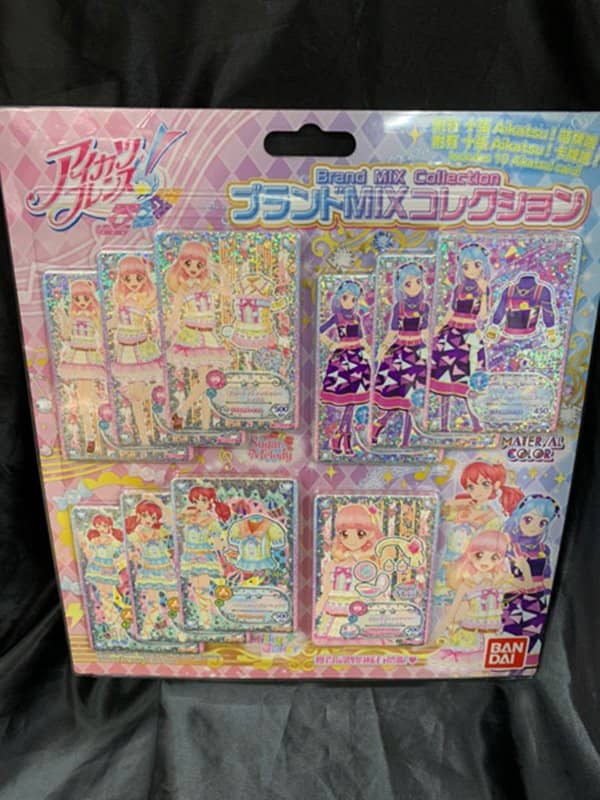 【中古・輸入品（新古品等）】台灣版 アイカツフレンズ！卡片套裝 品牌MIX收藏【平行輸入品】【狀態:本體S 包裝S】 / バンダイ